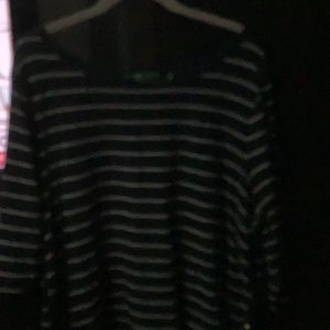 Long sleeve light sweater